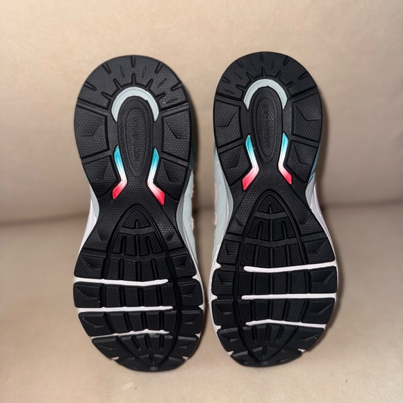 New Balance 990v5 - Picture 4 of 5